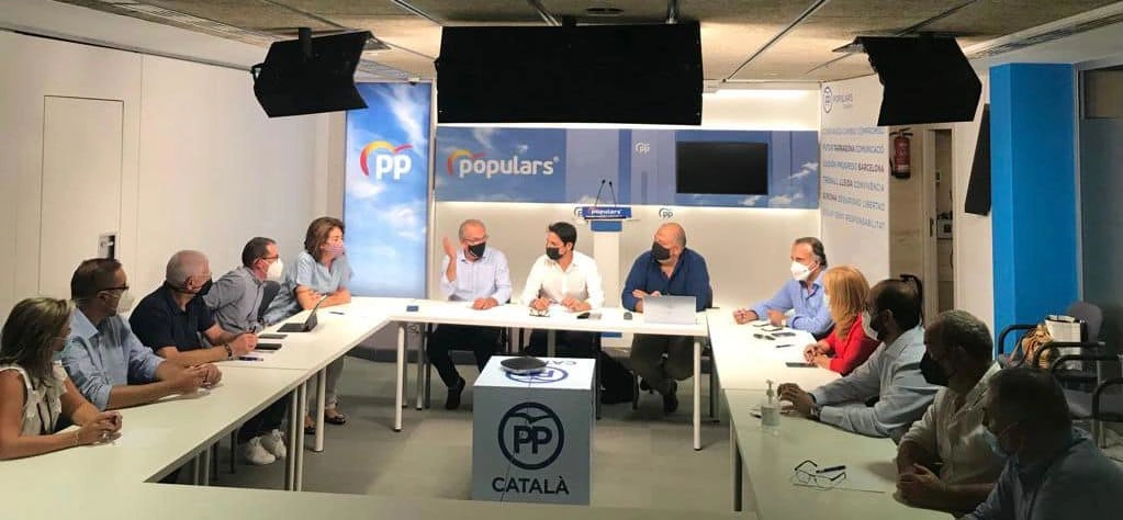   Manuel Reyes (Presidente Provincial BCN) preside la primera reunión con los nuevos coordinadores comarcales. 